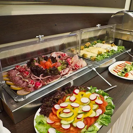 Ivbergs Messe Nord 3*