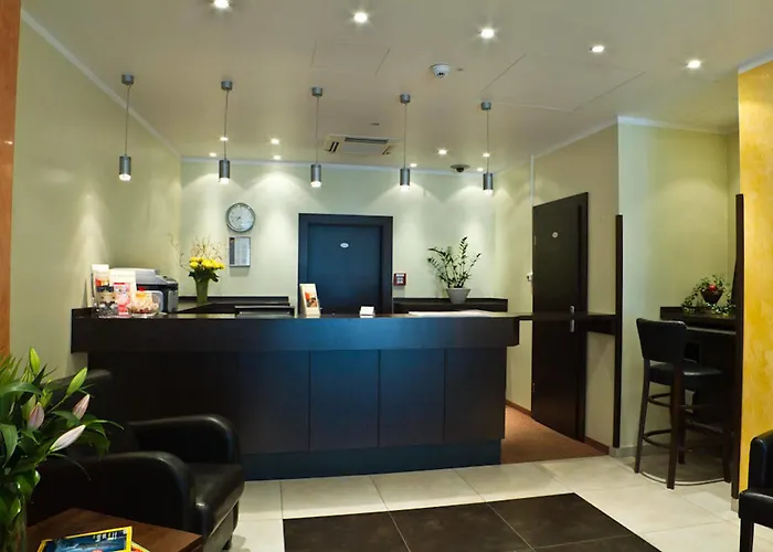 Ivbergs Messe Nord 3* برلين