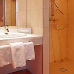 Ivbergs Messe Nord 호텔