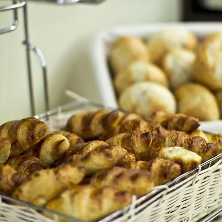 Ivbergs Messe Nord Hotel 3*